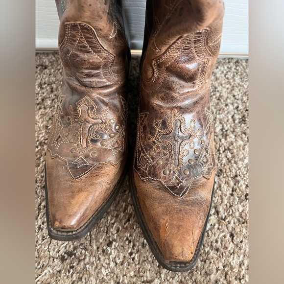 Laredo Ladies Brown Leather Boots - Picture 2 of 7